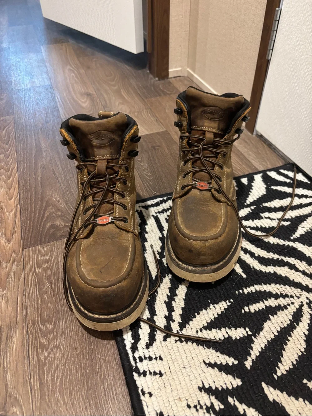 Men's BRUNT Brown Waterproof Safety Work Boots Size 10.5